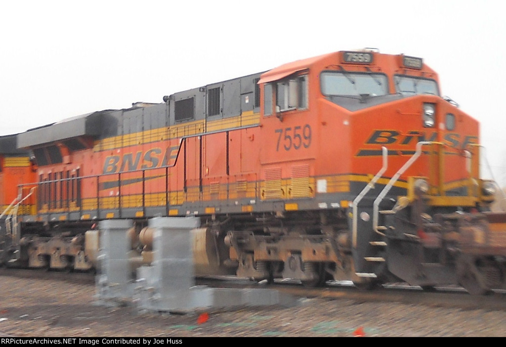 BNSF 7559